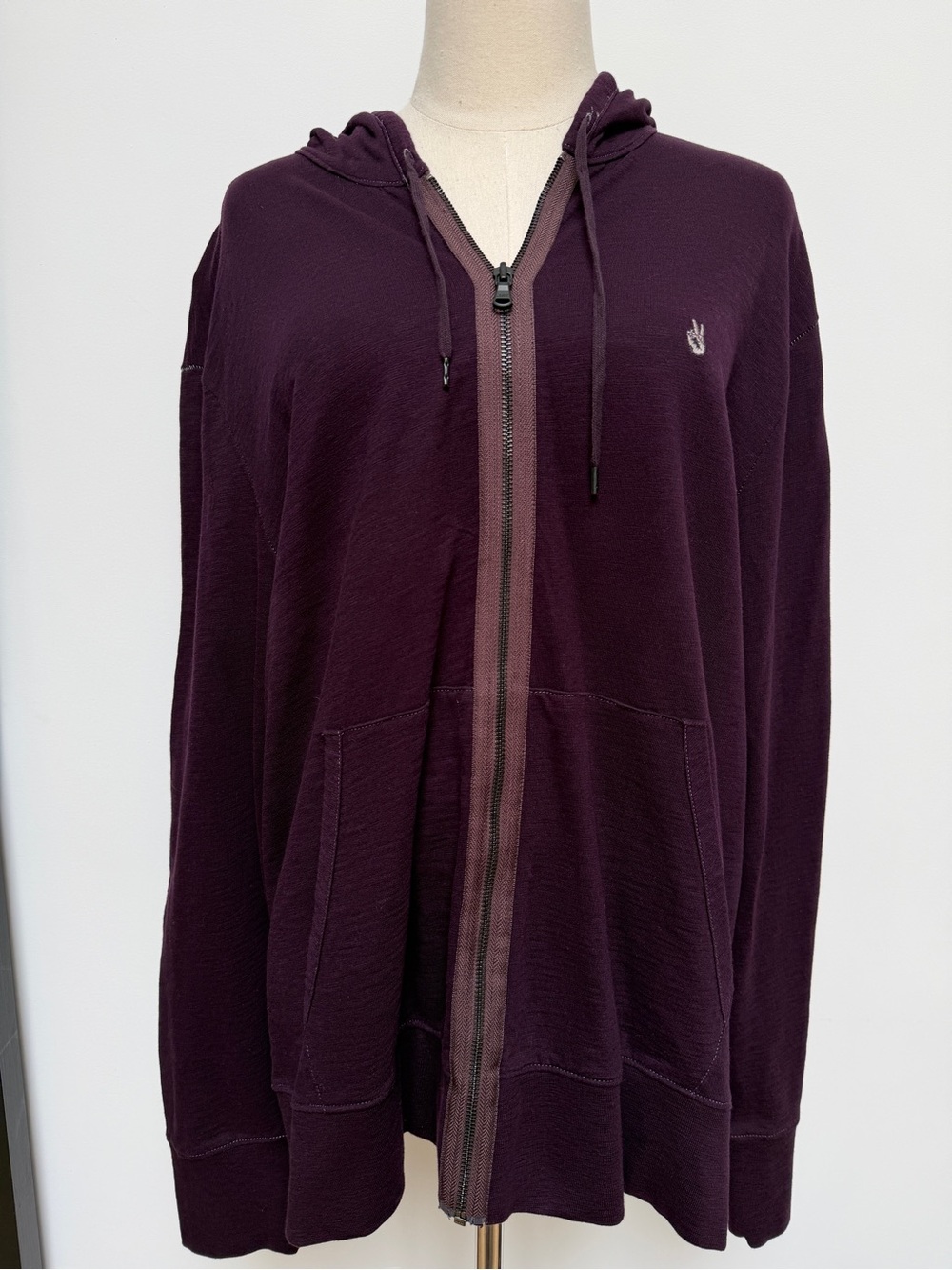 Men’s John Varvatos USA Burgundy Peace Sign Zip Up Hoodie - Size XL - NWOT ✌🏽